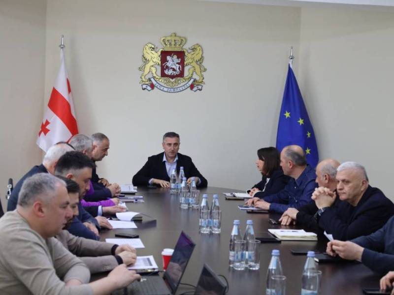 სახელმწიფო რწმუნებულმა პაპუნა მარგველიძემ საკონსულტაციო სხდომის ფარგლებში რეგიონში...